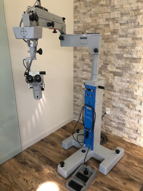 6CFC 1 1 600x800 ZEISS OPMI 6 CFC Surgical Ophthalmic Microscope on Universal S3 Base Stand