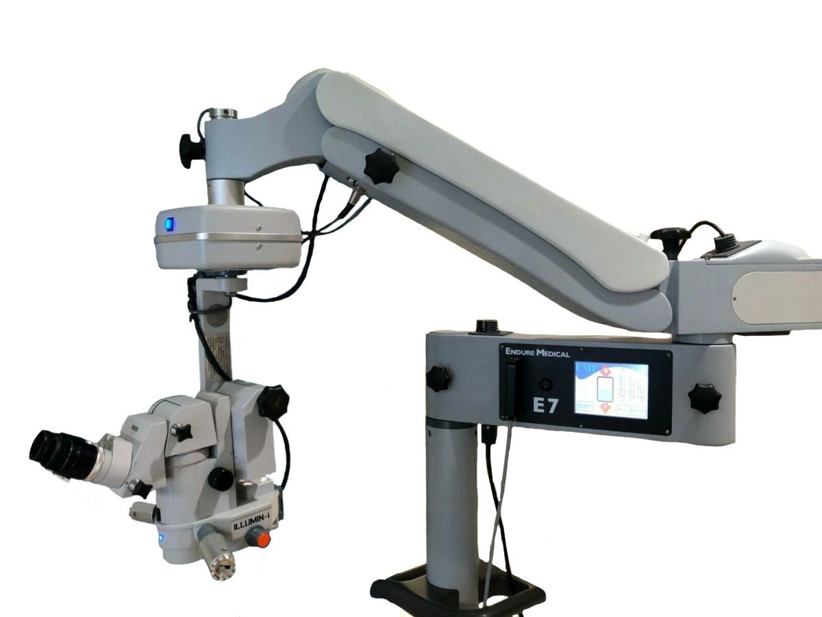 Endure Medical Alcon E7 OR Rolling Surgical Ophthalmic Microscope w ILLUMIN i Leica M690 on a Rolling Stand
